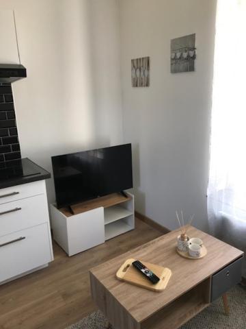 Logement T2-Rue-Maisonnette Sncf-อองบวส ภายนอก รูปภาพ